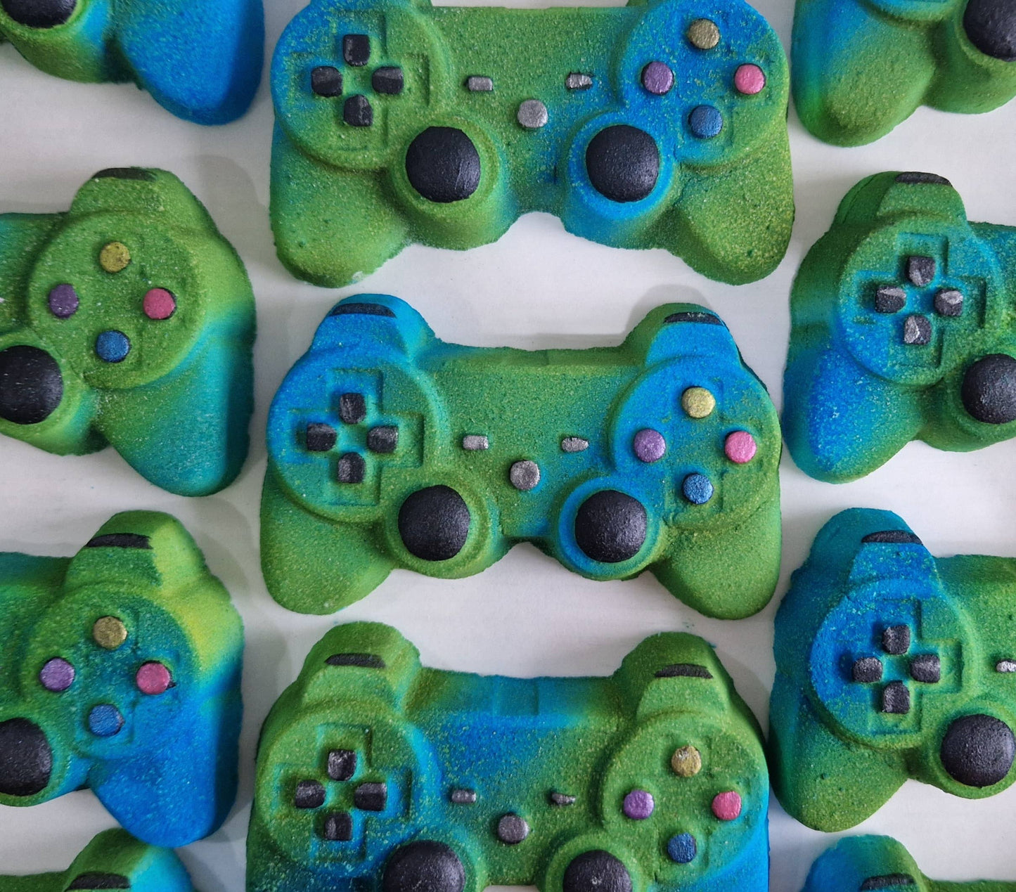 Game Controller Bath Bomb: Green/Blue
