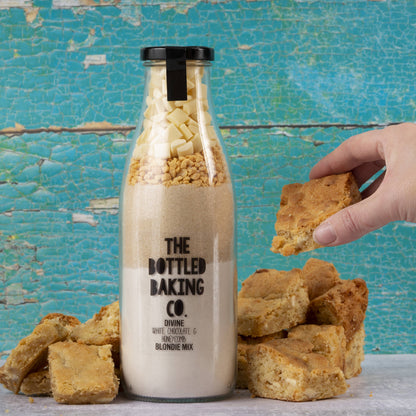 The Bottled Baking Co White Choc & Honeycomb Blondie Mix