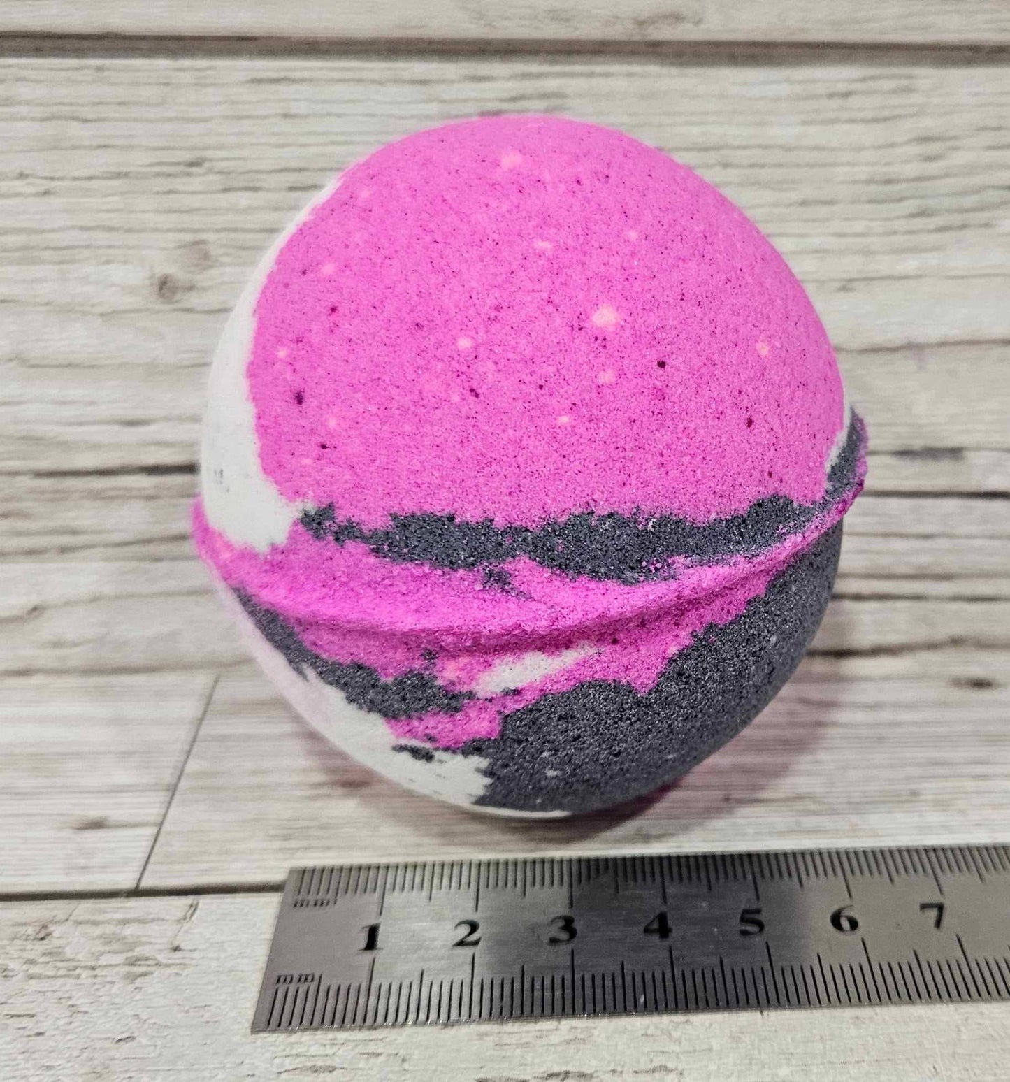 B Opium Jumbo Round Bath Bomb-245g