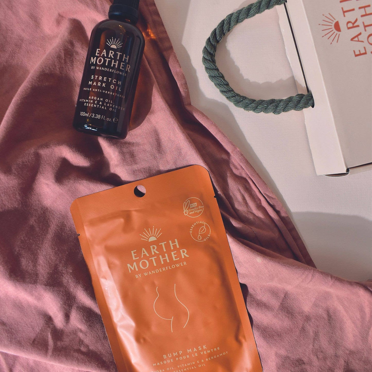 Earth Mother® Pregnancy Essentials Set - Bump Mask & Oil