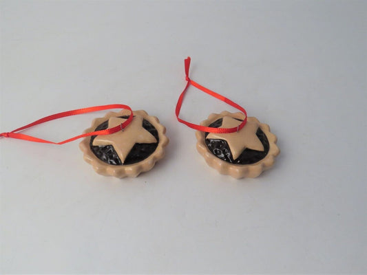 Ceramic Mince Pie Decoration, 7Cm