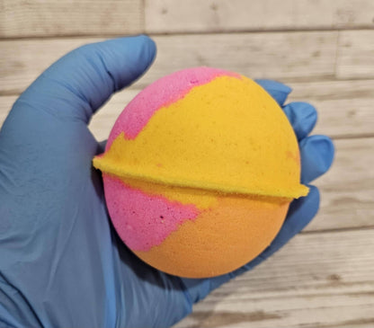 Shake ya Bum Bum Jumbo Round Bath Bomb-245g