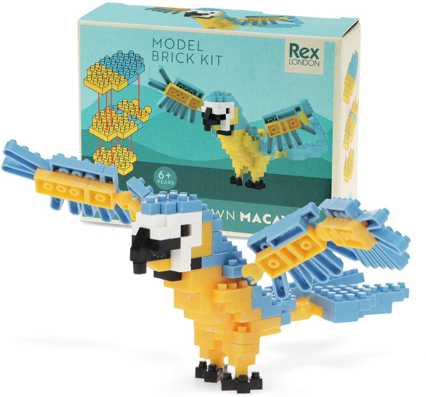 Model Brick Kit - Macaw, 11cm