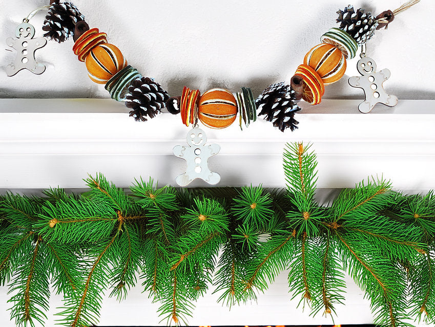 Handmade Gingerbread Man Christmas Garland – Dried Orange, Cinnamon & Cones | Highly Scented Festive Decoration