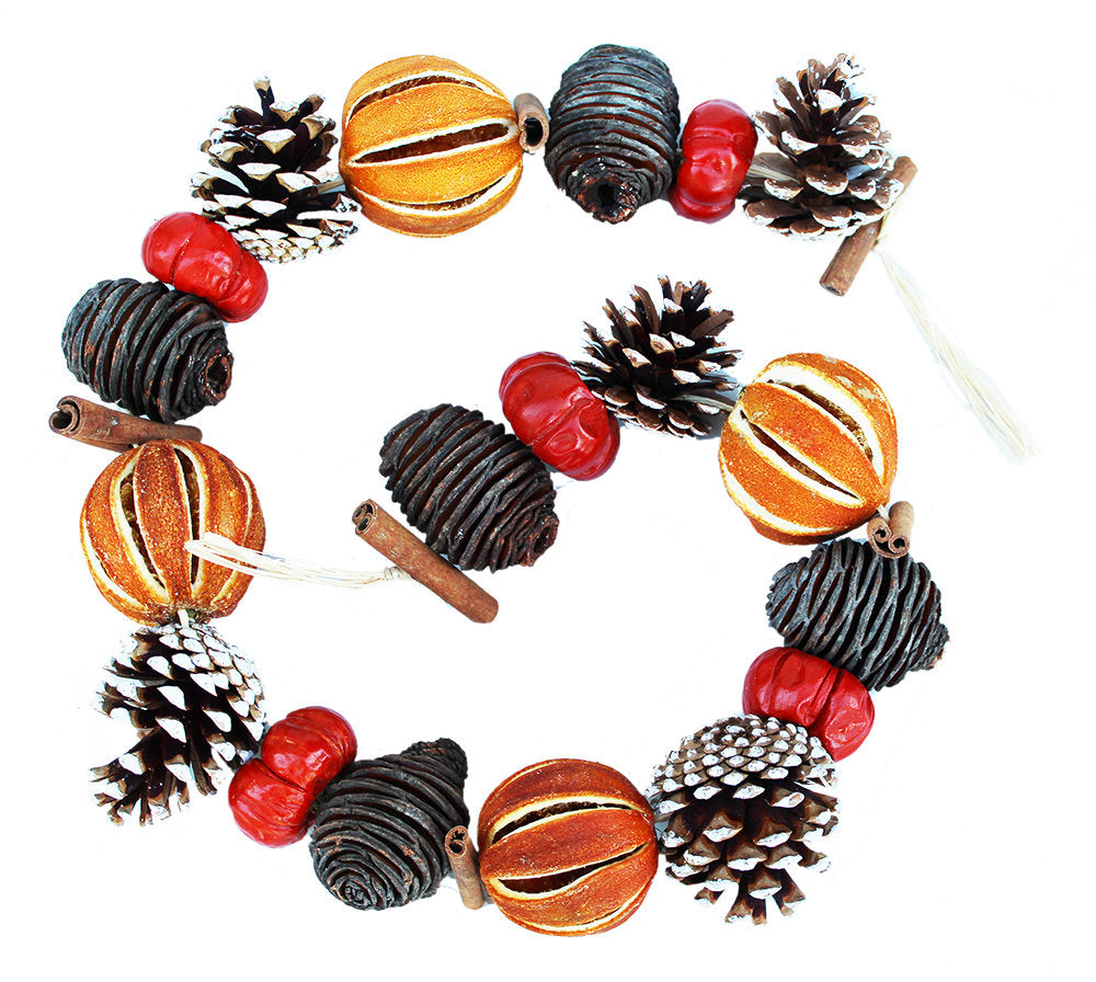 Handmade 1.5 m White Cone Christmas Garland – Dried Orange & Cinnamon | Highly Scented Festive Decoration