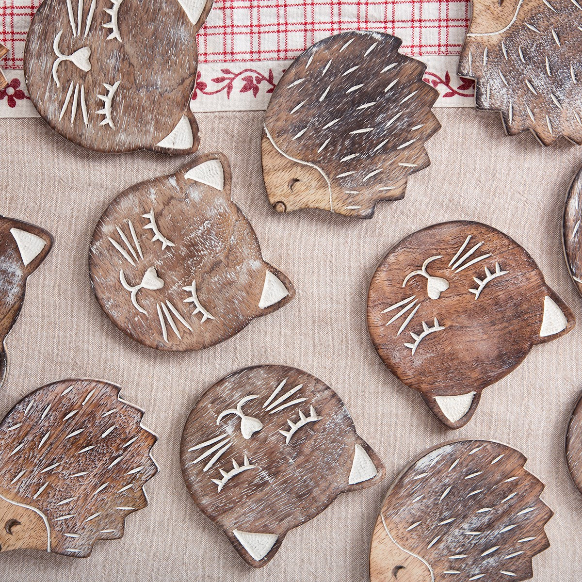 Wooden Brown Carved Cat Coaster - Set Of 6